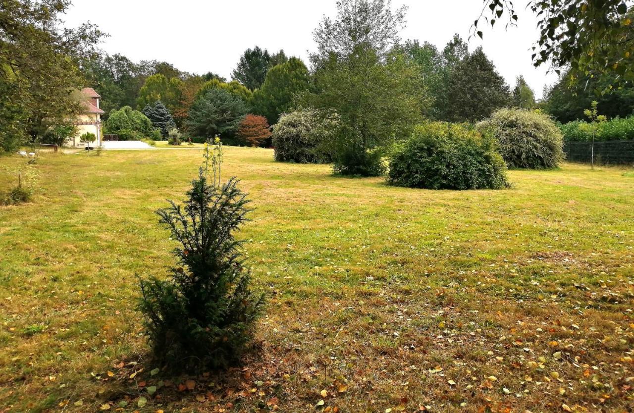 Le Gite du Parc La Coquille Extérieur photo